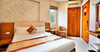 Hanz Happy Hotel