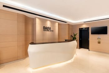 Dash Living on Prat