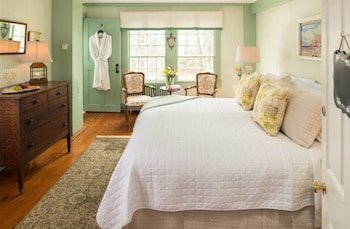 The Waldo Emerson Inn