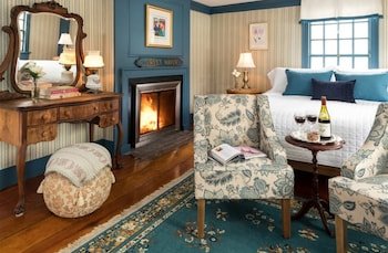 The Waldo Emerson Inn