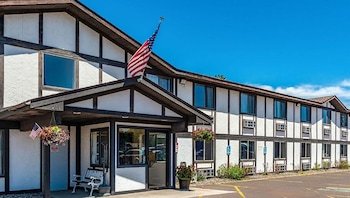 Magnuson Hotel Ironwood