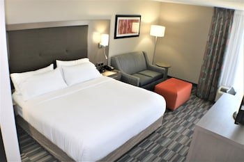 Holiday Inn Express Woodstock-Shenandoah Valley