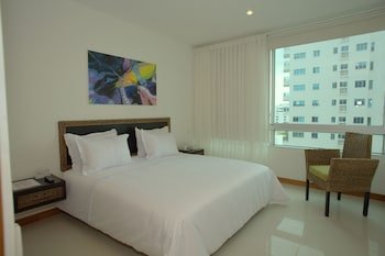 Travelers Orange Cartagena