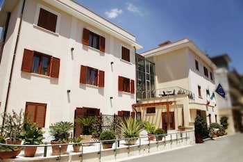 Hotel Diana