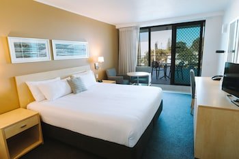 Ramada Hotel & Suites by Wyndham Ballina Byron