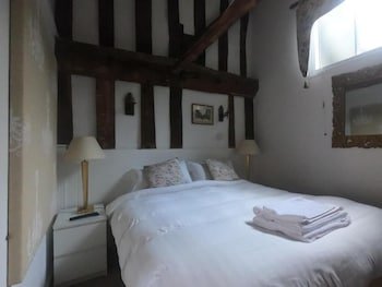 George Hotel