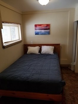 Christina Lake Lodge