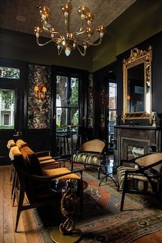 The Blackbird Hotel