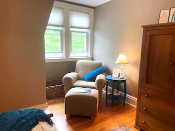 Cottage on Caledonia Bed & Breakfast