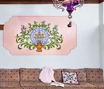 En Chora Vezitsa Hotel