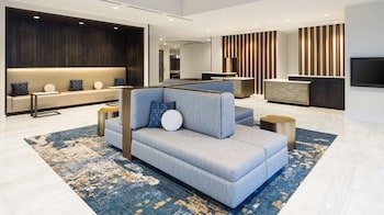 DoubleTree by Hilton Hotel San Diego – Del Mar