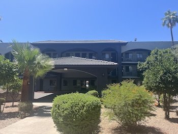 Ocotillo Apartments & Hotel