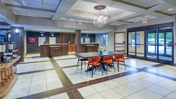 DoubleTree by Hilton Hotel Port Huron