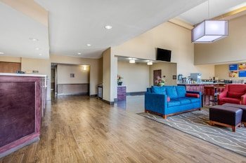 Comfort Inn & Suites