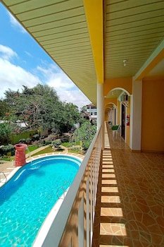 Hanbees Garden Pension House