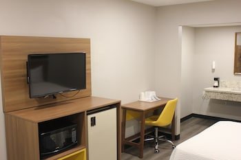 Days Inn by Wyndham Barstow