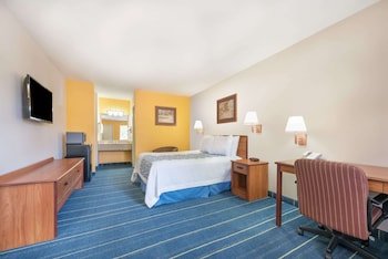 Days Inn by Wyndham Bryan College Station