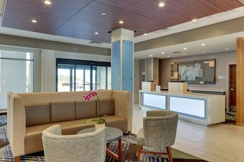 Holiday Inn Express Wilmington - Porters Neck