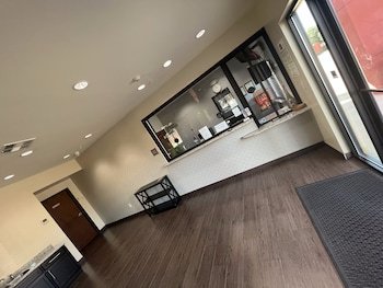 Regency Inn & Suites