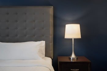 Garner Hotel Topeka West