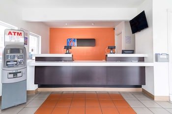 Motel 6