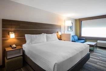 Holiday Inn Express & Suites Ludington