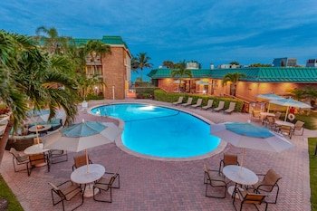 Holiday Inn Hotel & Suites Vero Beach-Oceanside