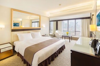 Regal Oriental Hotel