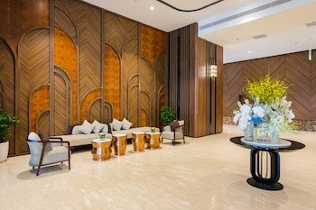 Muong Thanh Luxury Ha Long Centre Hotel