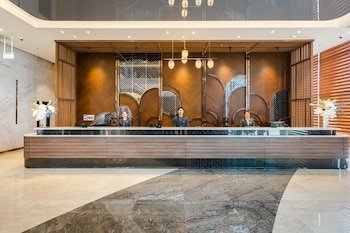 Muong Thanh Luxury Ha Long Centre Hotel