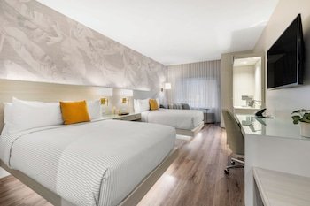 Cambria Hotel & Suites