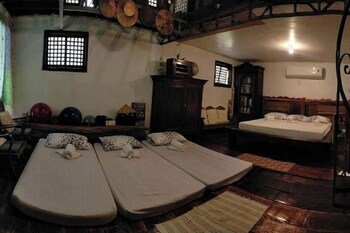 Surfer's Villa La Union