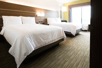 Holiday Inn Express & Suites Lexington NW-The Vineyard