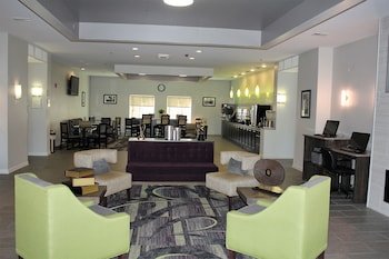 La Quinta Inn & Suites Huntsville Airport Madison