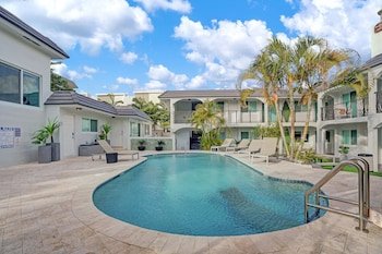 RA Suites