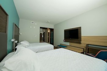 Tru by Hilton The Colony Dallas