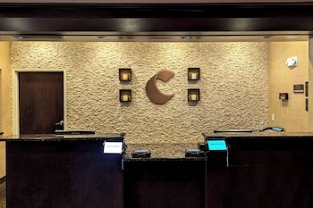 Comfort Inn & Suites