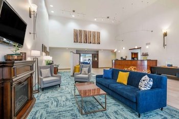 Comfort Suites Conference Center Rapid City