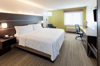 Holiday Inn Express & Suites Minneapolis-Dwtn (Conv Ctr)