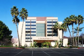 DoubleTree by Hilton Hotel Fresno Convention Center