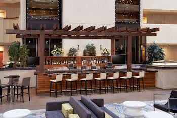 DoubleTree by Hilton Hotel Fresno Convention Center