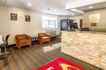 Econo Lodge Cadillac