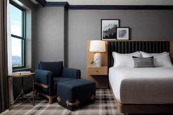 Omni Interlocken Resort