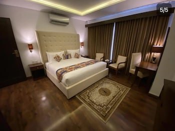 Grand Mongolia Hotel