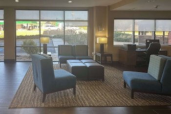 Comfort Suites