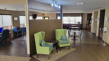 Comfort Suites