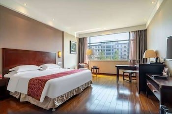 Ramada by Wyndham Suzhou Luzhi