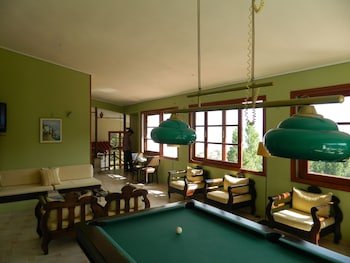 Daphne Hotel
