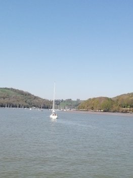Dartmouth Happy Days Chalet