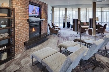 Courtyard By Marriott Providence / Warwick Airport